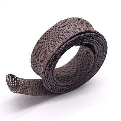 Gaine de protection tressée extensible résistante aux rongeurs