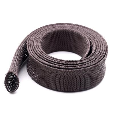 Gaine de protection tressée extensible résistante aux rongeurs